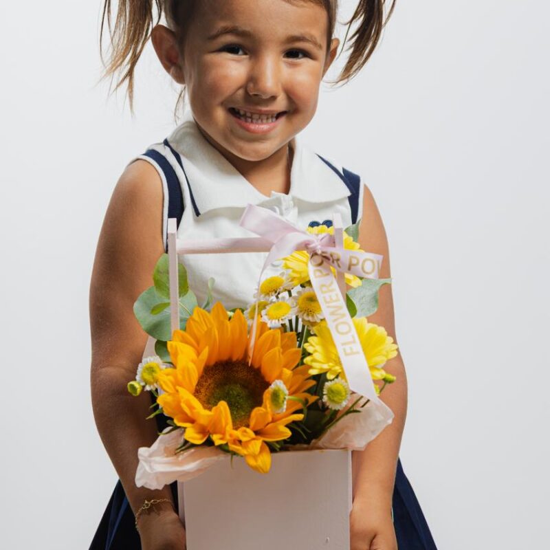 Cutie Magică cu Flori
